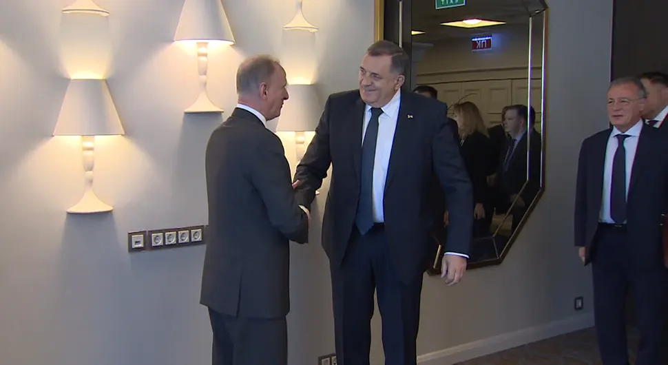 DODIK PETRUSEV.webp